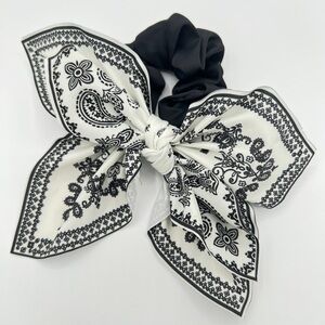 Bandana Print Hair Scrunchie Bow Black White New